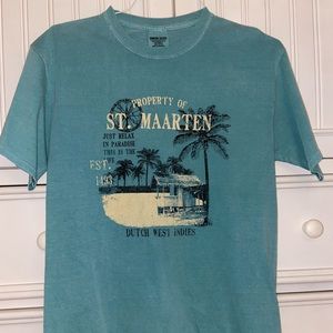 gorgeous vintage style st. maarten shirt :))